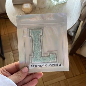L stoney clover patch